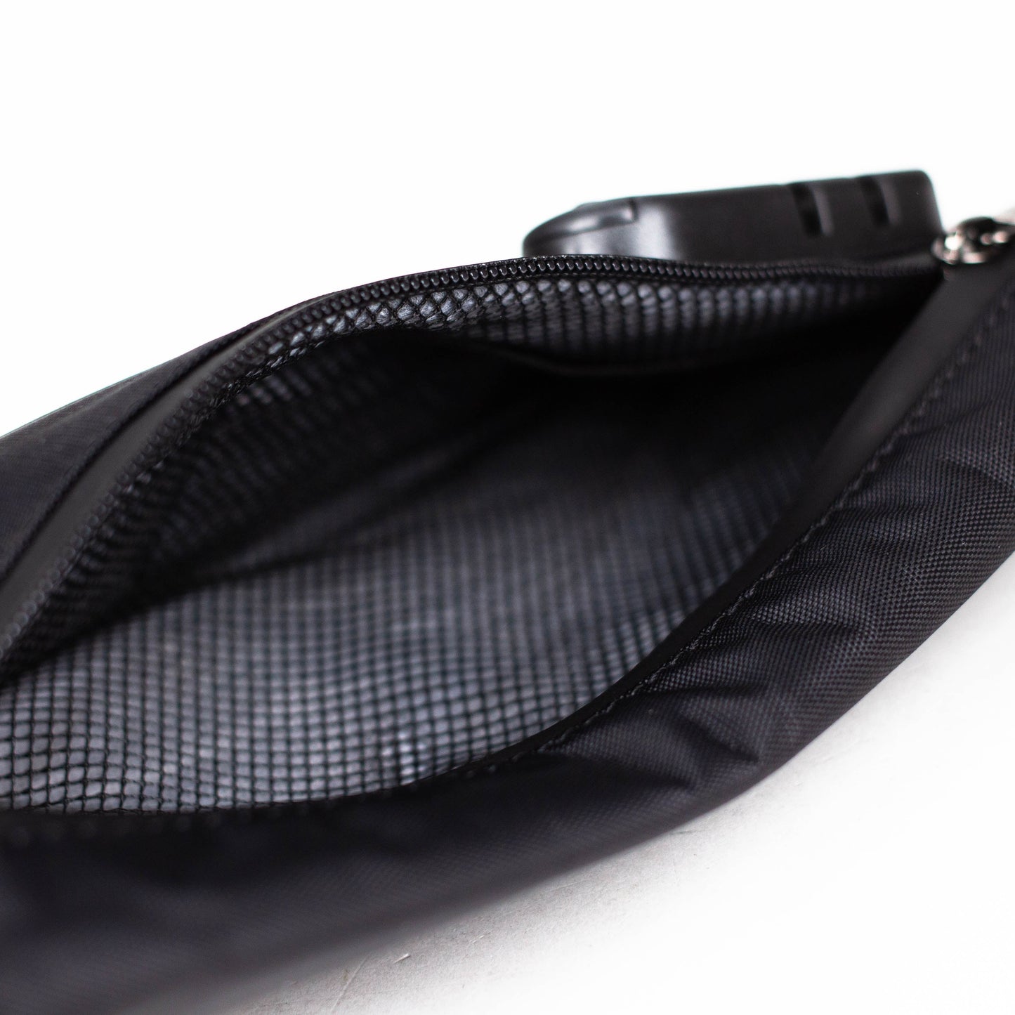 Bongia | Smell Proof Travel Pouch_2