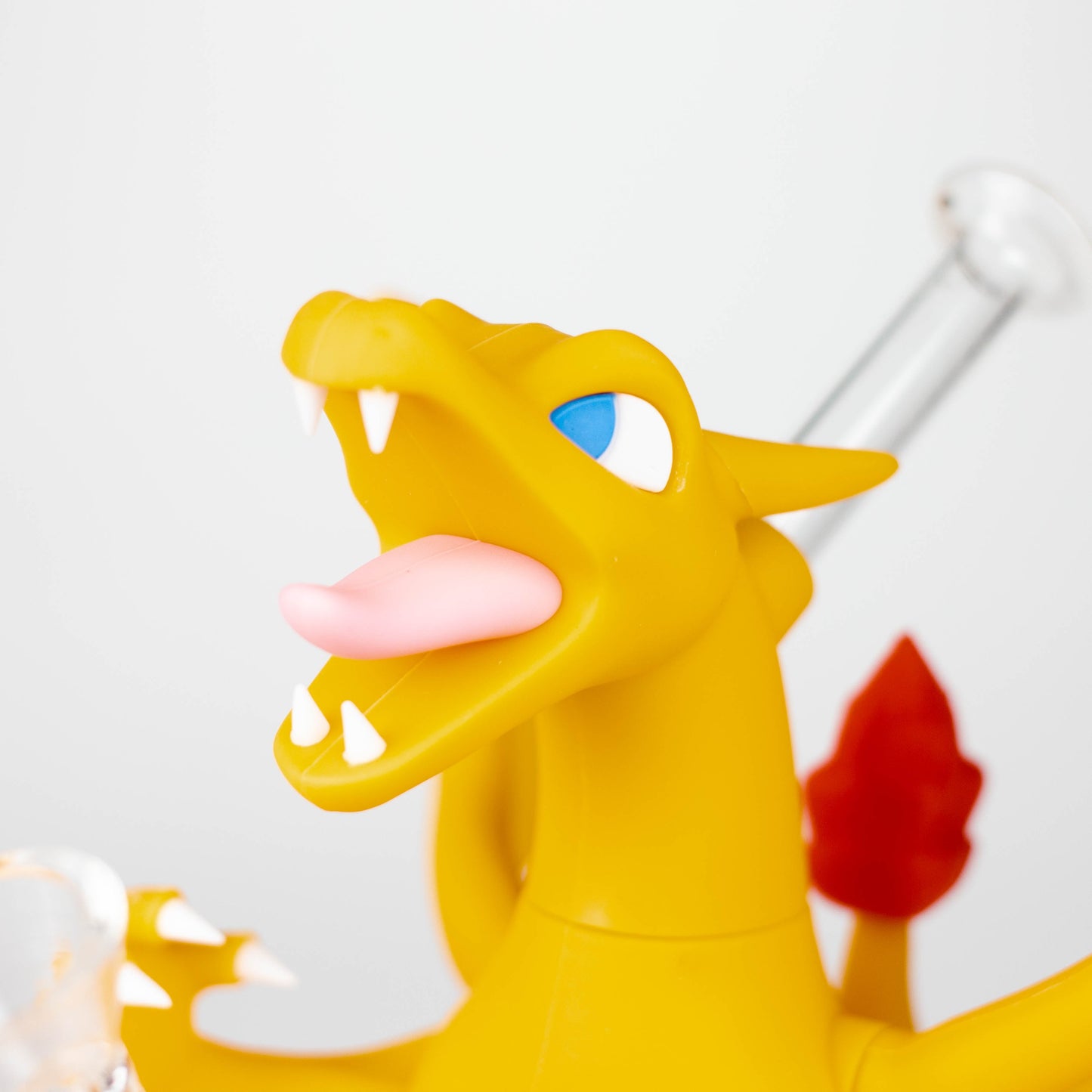 7" Charizard water pipe_5