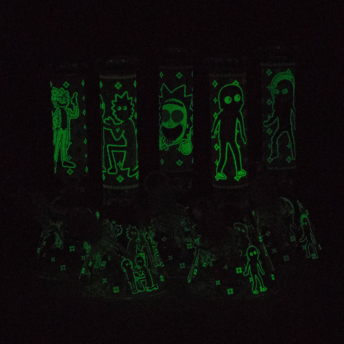 8" Glow In The Dark 4mm glass bong_5